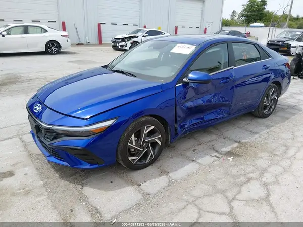 KMHLS4DG8SU881074 2025 HYUNDAI ELANTRA - Image 2