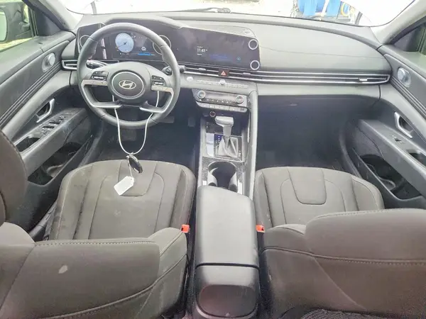 KMHLS4DG8SU883133 2025 HYUNDAI ELANTRA - Image 8
