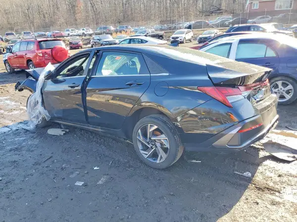 KMHLS4DG8SU910976 2025 HYUNDAI ELANTRA - Image 2