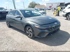 KMHLS4DG8SU943069 2025 HYUNDAI ELANTRA