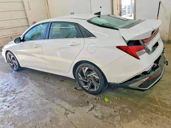 KMHLS4DG8SU963113 2025 HYUNDAI ELANTRA - Image 2
