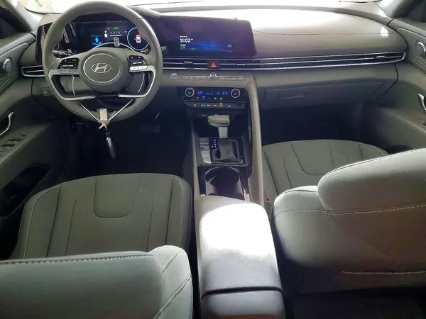 KMHLS4DG8SU963113 2025 HYUNDAI ELANTRA - Image 8