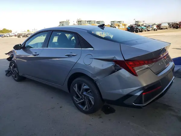 KMHLS4DG8SU963919 2025 HYUNDAI ELANTRA - Image 2