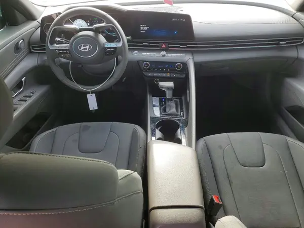 KMHLS4DG8SU967582 2025 HYUNDAI ELANTRA - Image 8