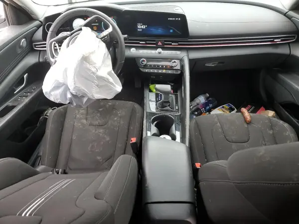 KMHLS4DG9RU645267 2024 HYUNDAI ELANTRA - Image 8