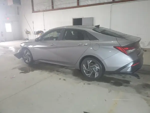 KMHLS4DG9RU645415 2024 HYUNDAI ELANTRA - Image 2