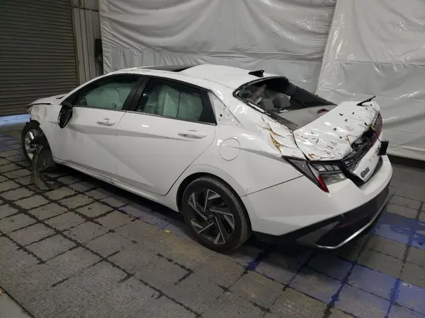 KMHLS4DG9RU657967 2024 HYUNDAI ELANTRA - Image 2