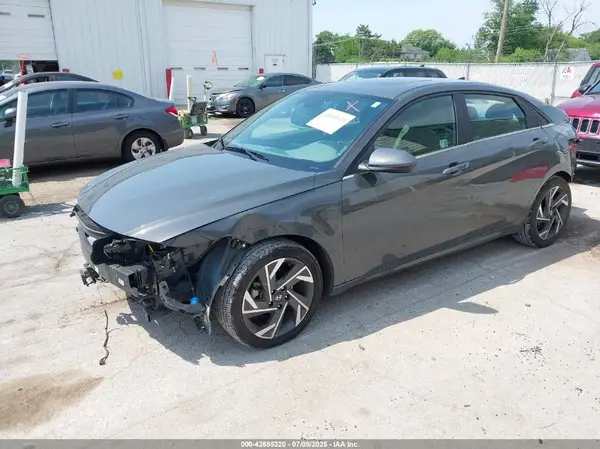 KMHLS4DG9RU672257 2024 HYUNDAI ELANTRA - Image 2