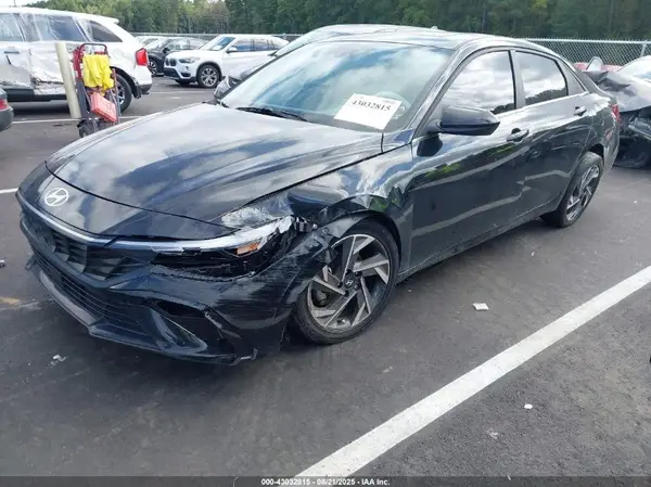 KMHLS4DG9RU733686 2024 HYUNDAI ELANTRA - Image 2