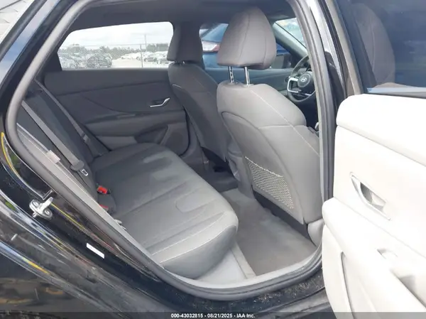 KMHLS4DG9RU733686 2024 HYUNDAI ELANTRA - Image 8