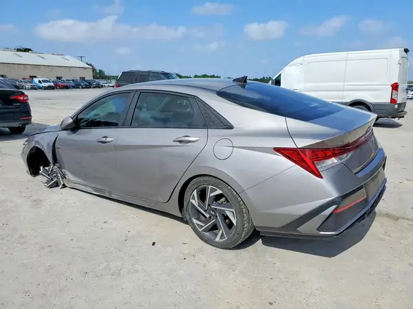 KMHLS4DG9RU743814 2024 HYUNDAI ELANTRA - Image 2