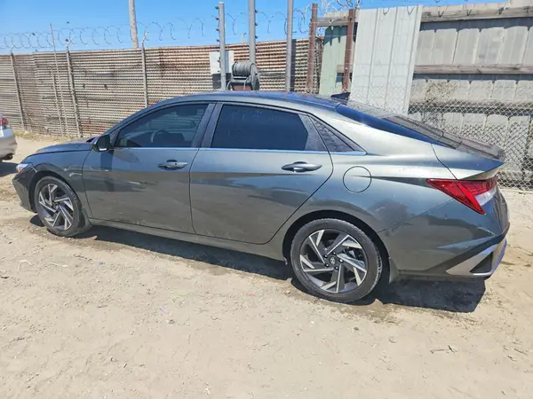 KMHLS4DG9RU767403 2024 HYUNDAI ELANTRA - Image 2