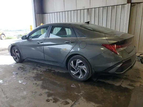 KMHLS4DG9RU767675 2024 HYUNDAI ELANTRA - Image 2