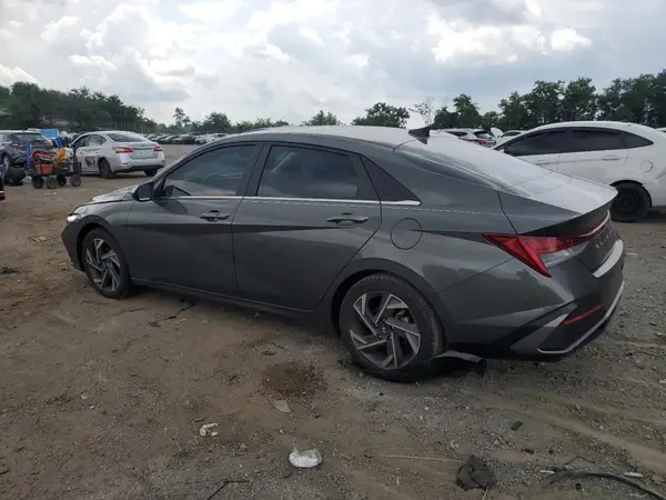 KMHLS4DG9RU780796 2024 HYUNDAI ELANTRA - Image 2