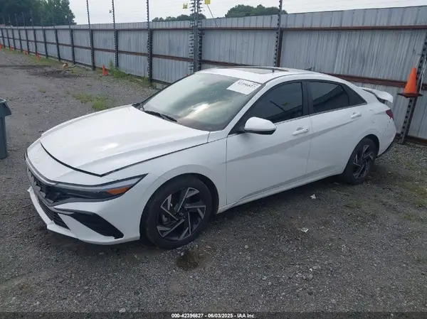 KMHLS4DG9RU788123 2024 HYUNDAI ELANTRA - Image 2