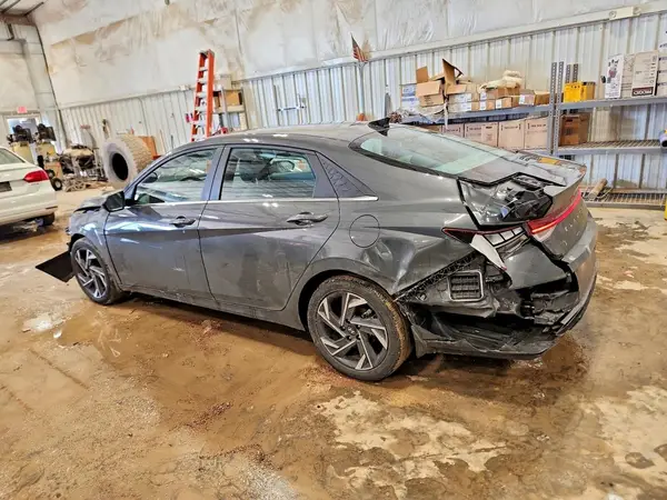 KMHLS4DG9RU816227 2024 HYUNDAI ELANTRA - Image 2