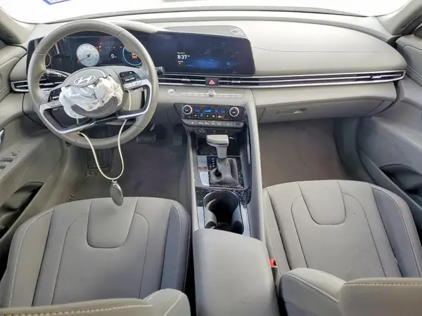 KMHLS4DG9RU824943 2024 HYUNDAI ELANTRA - Image 8