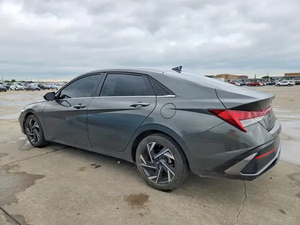 KMHLS4DG9RU828474 2024 HYUNDAI ELANTRA - Image 2
