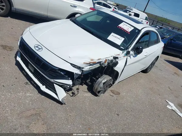 KMHLS4DG9SU029056 2025 HYUNDAI ELANTRA - Image 2