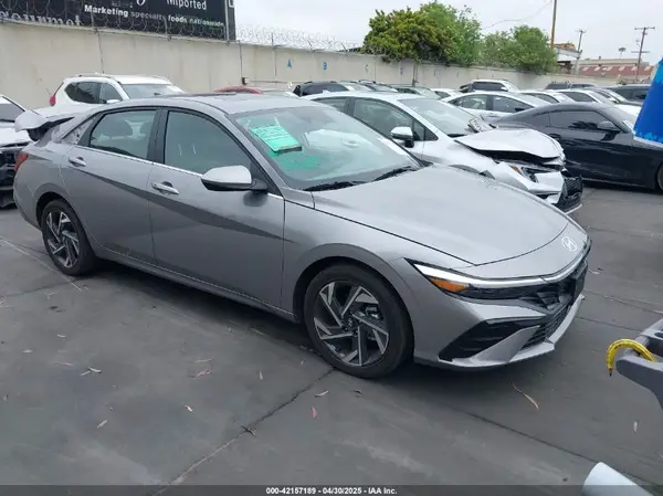 KMHLS4DG9SU895033 2025 HYUNDAI ELANTRA - Image 1