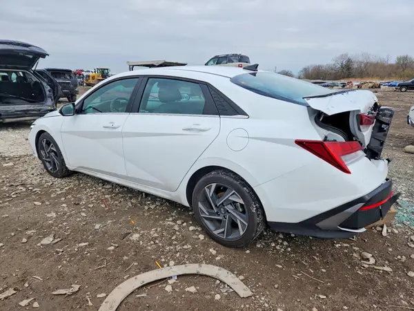 KMHLS4DG9SU909318 2025 HYUNDAI ELANTRA - Image 2