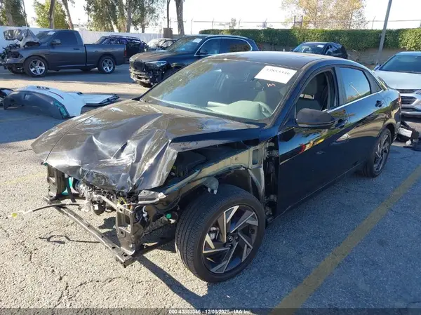 KMHLS4DG9SU939869 2025 HYUNDAI ELANTRA - Image 2