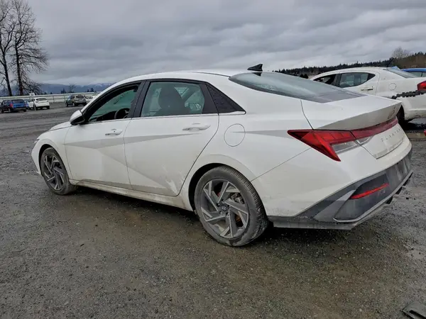 KMHLS4DGXRU643656 2024 HYUNDAI ELANTRA - Image 2