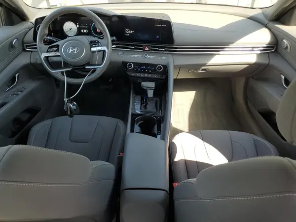 KMHLS4DGXRU643723 2024 HYUNDAI ELANTRA - Image 8