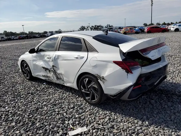 KMHLS4DGXRU647593 2024 HYUNDAI ELANTRA - Image 2