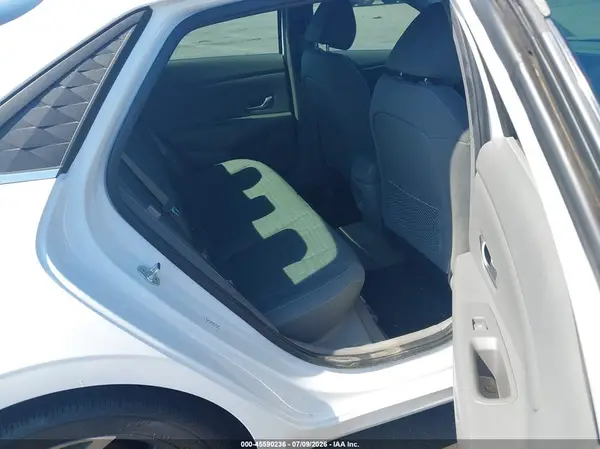 KMHLS4DGXRU671036 2024 HYUNDAI ELANTRA - Image 8