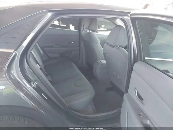 KMHLS4DGXRU673207 2024 HYUNDAI ELANTRA - Image 8