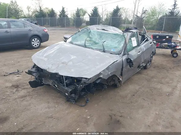 KMHLS4DGXRU676608 2024 HYUNDAI ELANTRA - Image 2