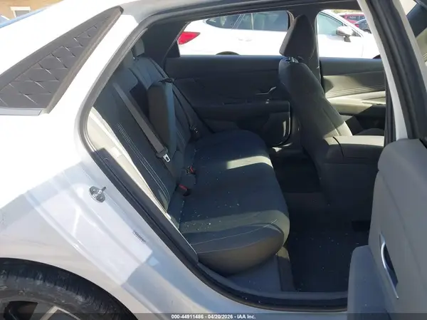 KMHLS4DGXRU678990 2024 HYUNDAI ELANTRA - Image 8