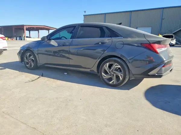 KMHLS4DGXRU688189 2024 HYUNDAI ELANTRA - Image 2