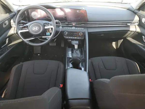 KMHLS4DGXRU688208 2024 HYUNDAI ELANTRA - Image 8