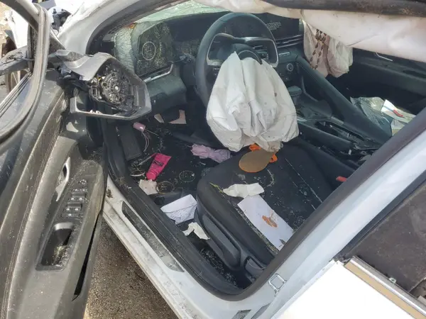 KMHLS4DGXRU732854 2024 HYUNDAI ELANTRA - Image 8
