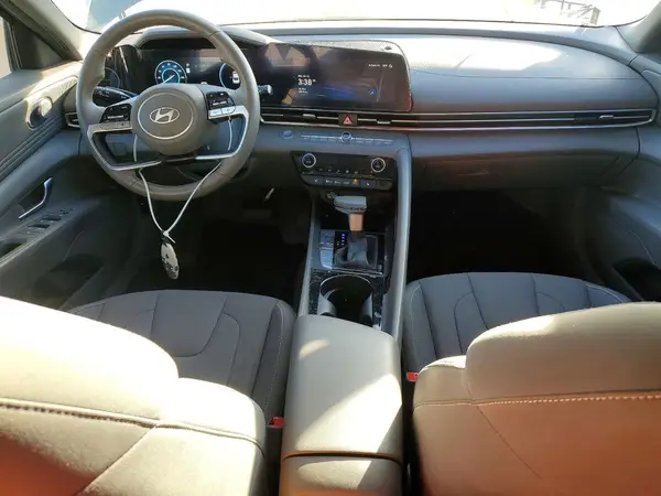 KMHLS4DGXRU733065 2024 HYUNDAI ELANTRA - Image 8