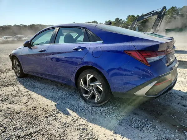 KMHLS4DGXRU734703 2024 HYUNDAI ELANTRA - Image 2