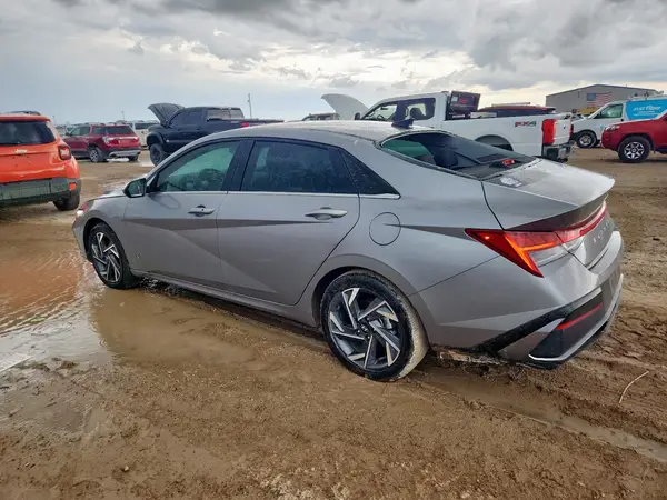 KMHLS4DGXRU743854 2024 HYUNDAI ELANTRA - Image 2