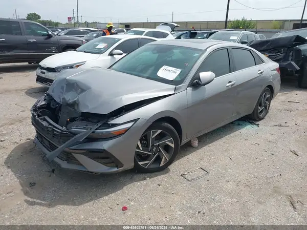 KMHLS4DGXRU746396 2024 HYUNDAI ELANTRA - Image 2