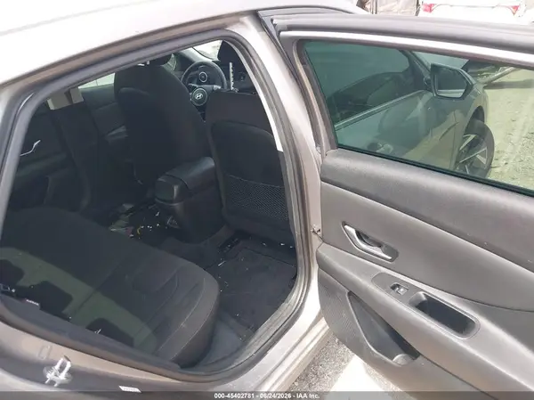 KMHLS4DGXRU746396 2024 HYUNDAI ELANTRA - Image 8