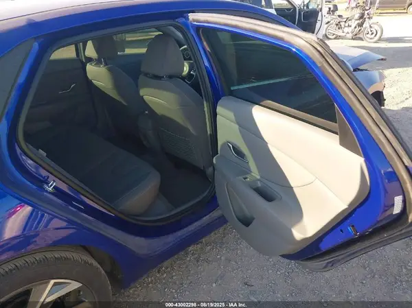 KMHLS4DGXRU761707 2024 HYUNDAI ELANTRA - Image 8