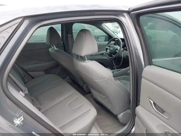KMHLS4DGXRU761920 2024 HYUNDAI ELANTRA - Image 8