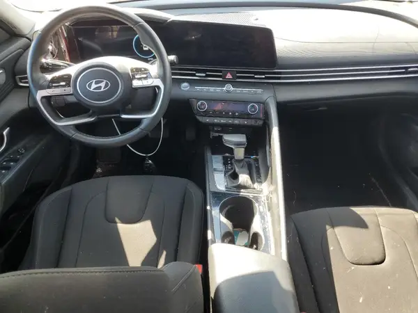 KMHLS4DGXRU807228 2024 HYUNDAI ELANTRA - Image 8