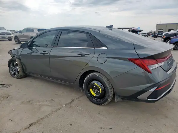 KMHLS4DGXRU818245 2024 HYUNDAI ELANTRA - Image 2