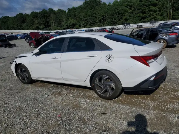KMHLS4DGXRU832372 2024 HYUNDAI ELANTRA - Image 2
