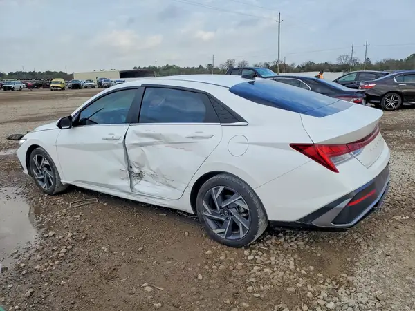 KMHLS4DGXRU838141 2024 HYUNDAI ELANTRA - Image 2