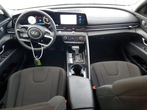 KMHLS4DGXRU838141 2024 HYUNDAI ELANTRA - Image 8