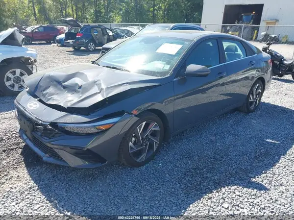 KMHLS4DGXRU842108 2024 HYUNDAI ELANTRA - Image 2