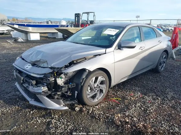 KMHLS4DGXSU034427 2025 HYUNDAI ELANTRA - Image 2